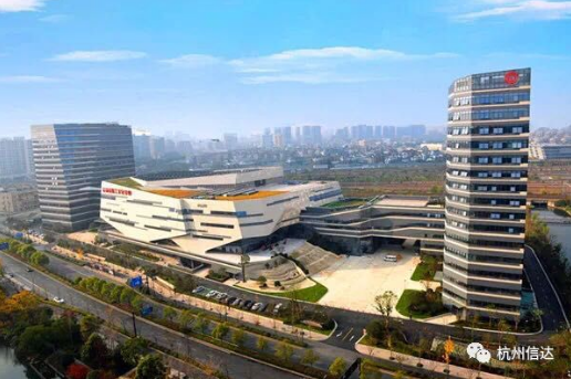 1533725725561858o34t.png blob.png